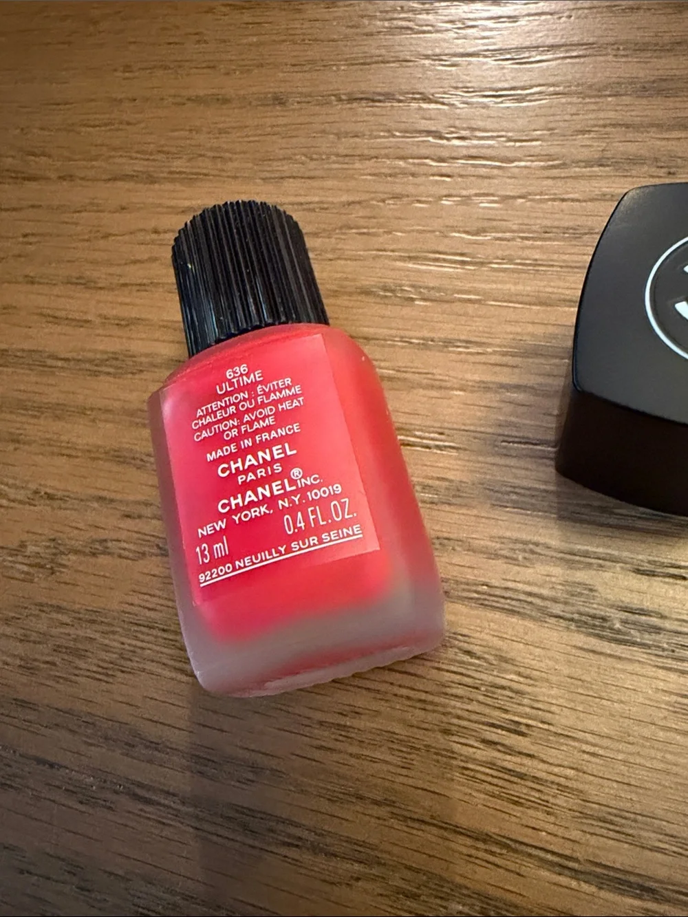 Chanel Velvet Nail Color 636 Ultime Red Matte